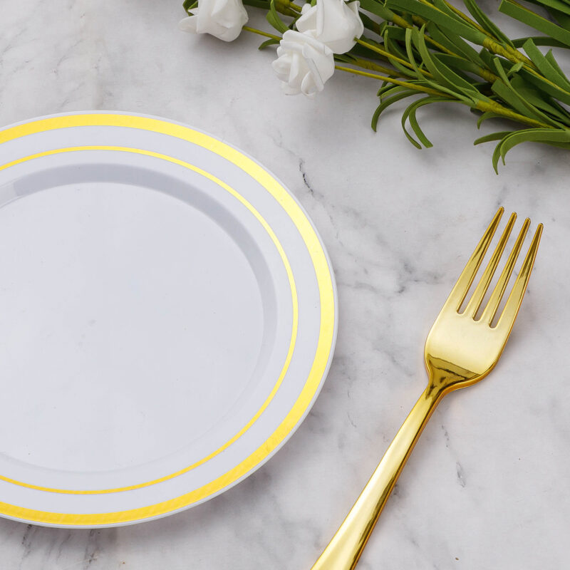 Gold Round Plates with Forks 2