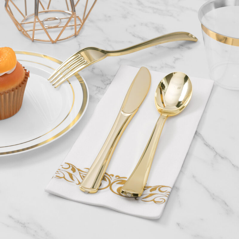 Gold Plastic Knives 5
